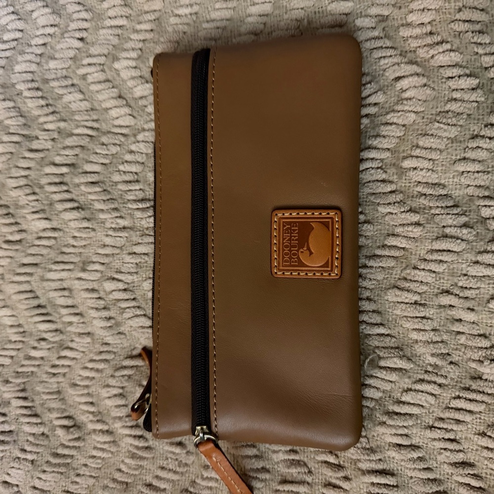 Dooney & Bourke Tan Leather Zip Wallet